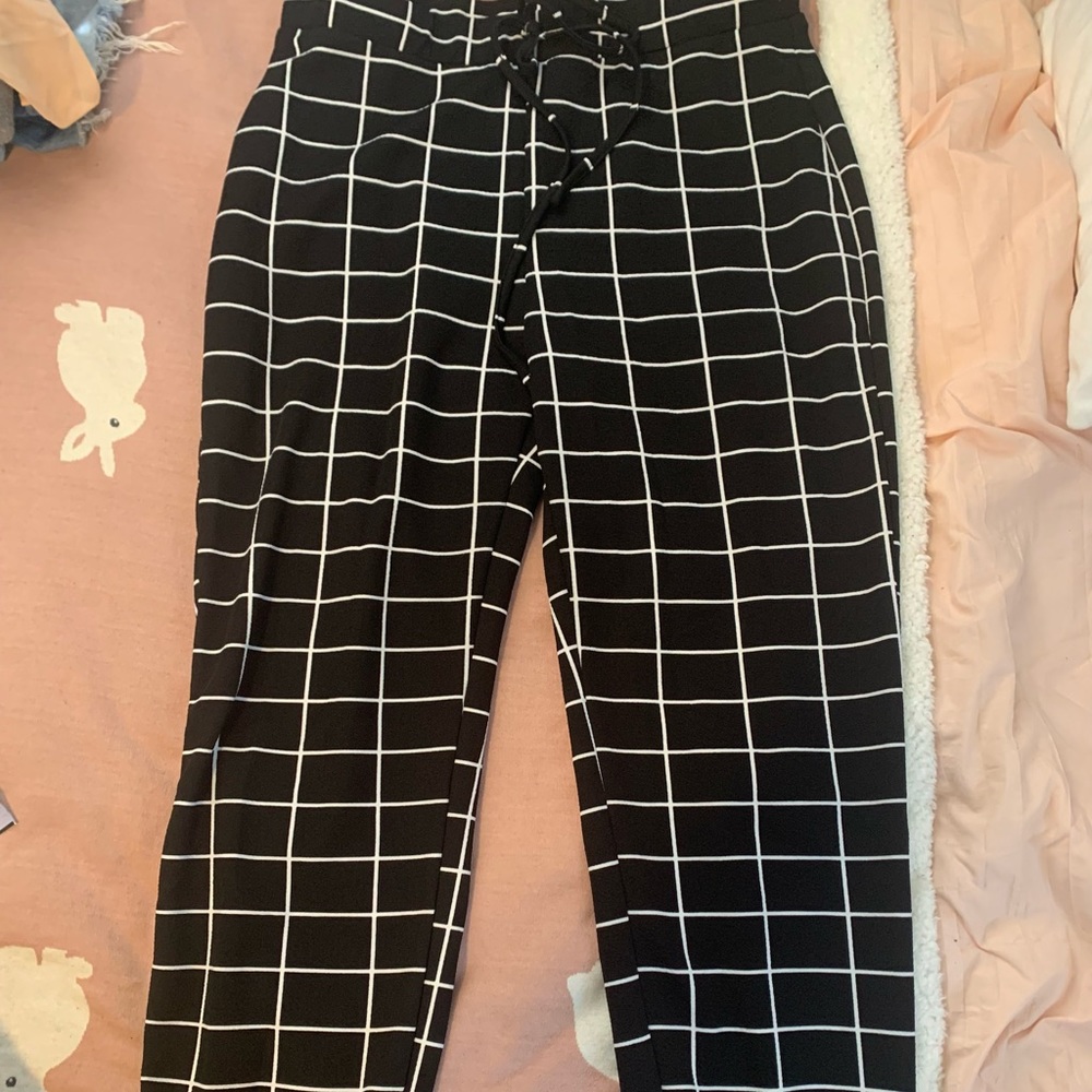 Black and White Geometric Print Joggers